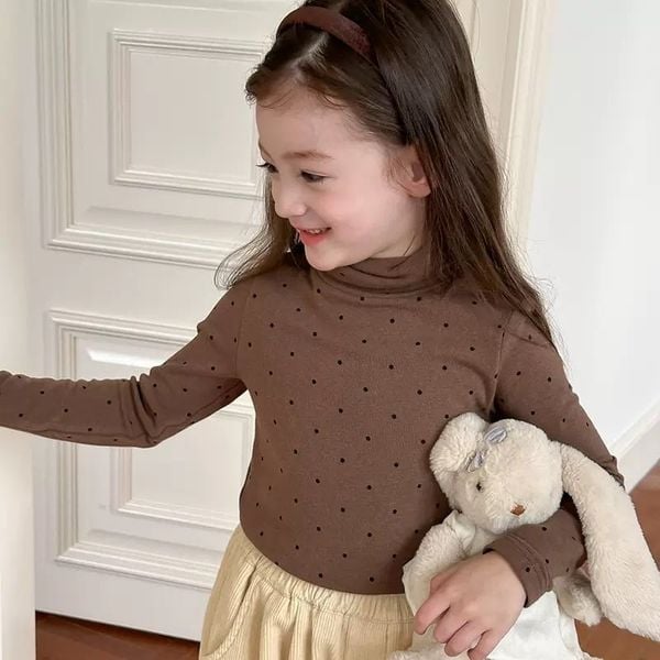 24Z007 - Áo len bé gái (áo chui đầu) dệt kim, chất liệu sợi nhân tạo, size 90-160, không thương hiệu, NSX Huzhou Zhili Kujun Clothing Co., Ltd