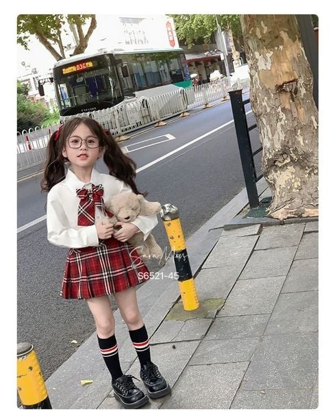 V00160 - Set áo sơ mi trắng đính nơ kẻ đỏ + chân váy kẻ đỏ bé gái size 2-12y