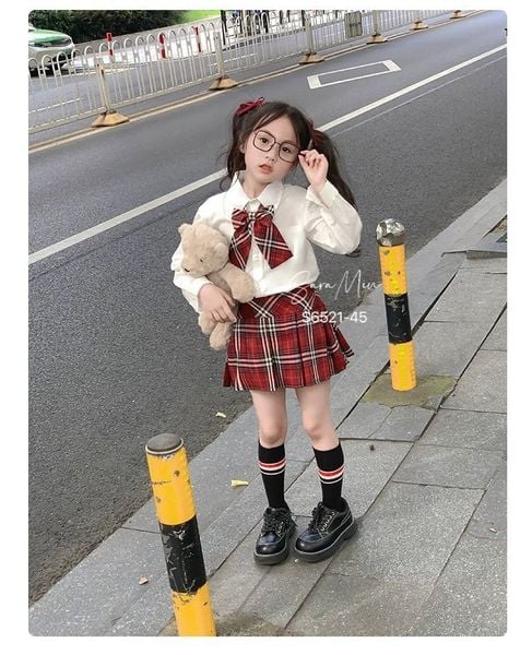 V00160 - Set áo sơ mi trắng đính nơ kẻ đỏ + chân váy kẻ đỏ bé gái size 2-12y
