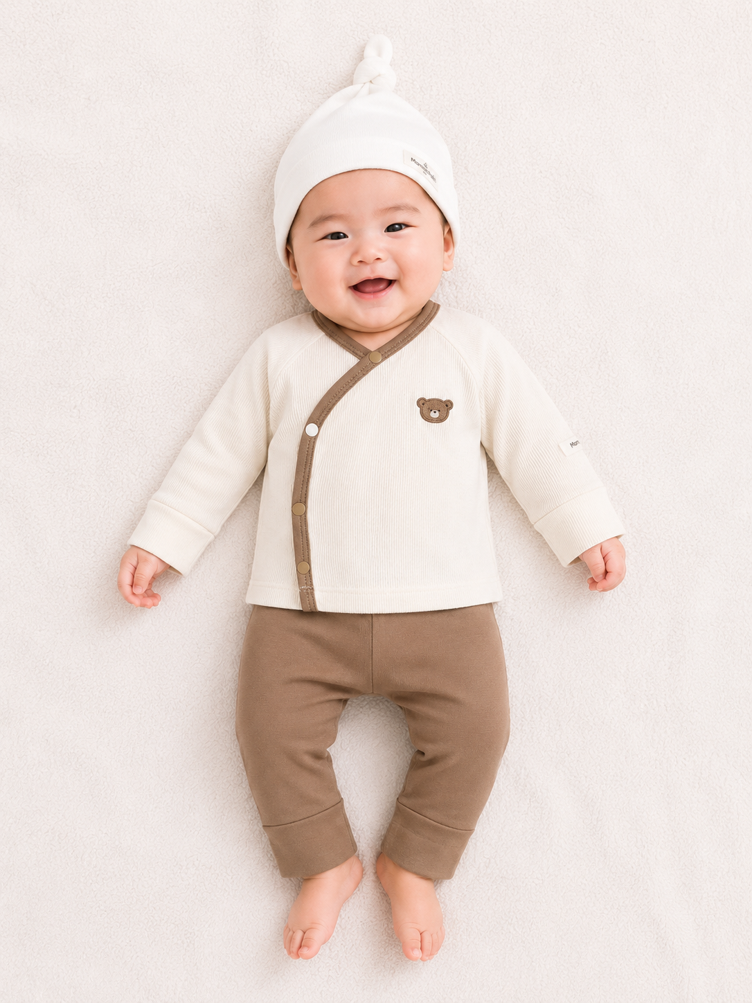Bộ dài tay unisex sơ sinh phối màu có tất tiện lợi