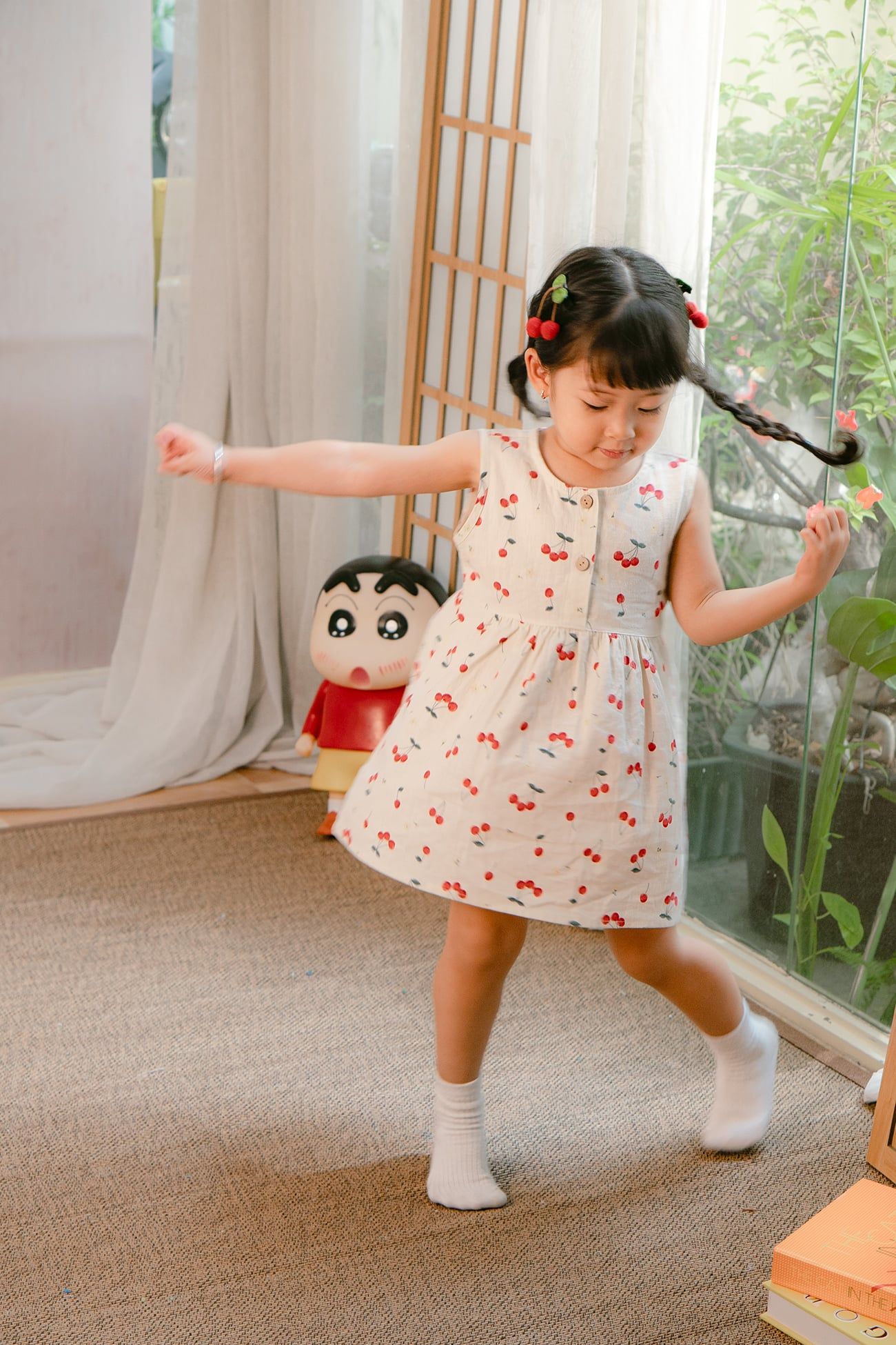 Đầm linen cherry bé gái