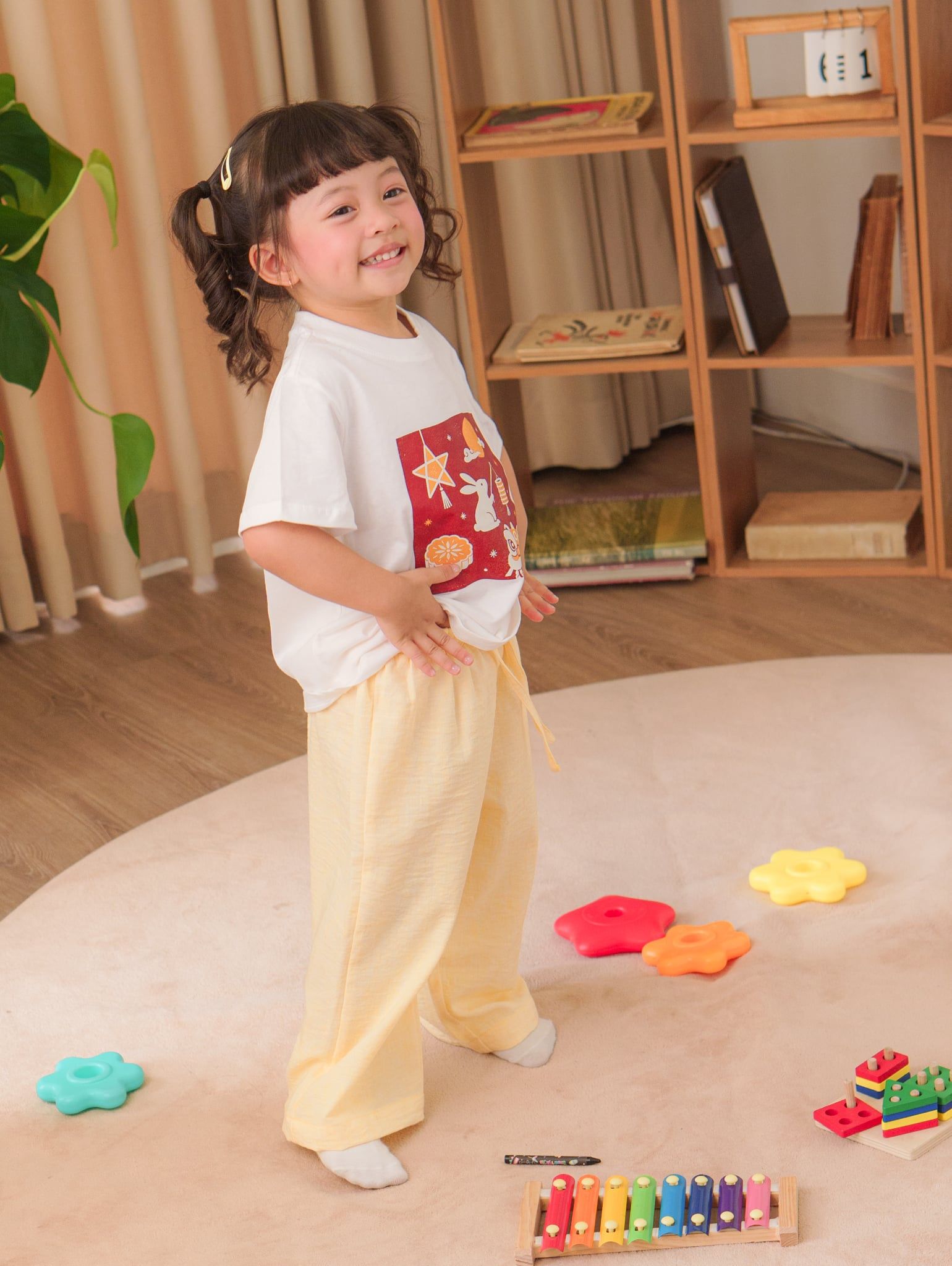 Áo thun tay ngắn in hình Thỏ rước đèn Trung Thu À Ú