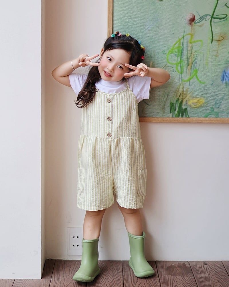  Jumpsuit bé gái sọc vải đũi bé gái À Ú 