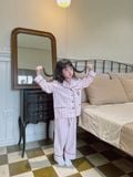  MẸ ÔM - KID2607S05 
