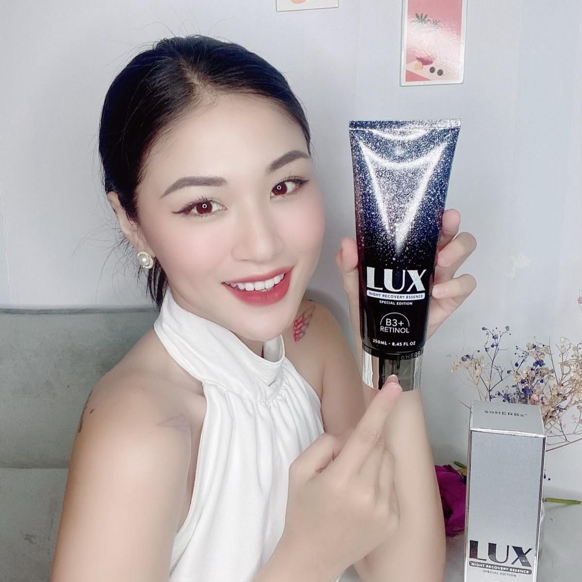  Kem Dưỡng Body LUX + Retinol soHERBs Đêm Tuýp 250ml [Quà Tặng: 1 Gói Scrub] Women Nữ Hỗ Trợ Dưỡng Da Mềm Mịn Làm Đều Màu Da Dưỡng Sáng Da Skincare 