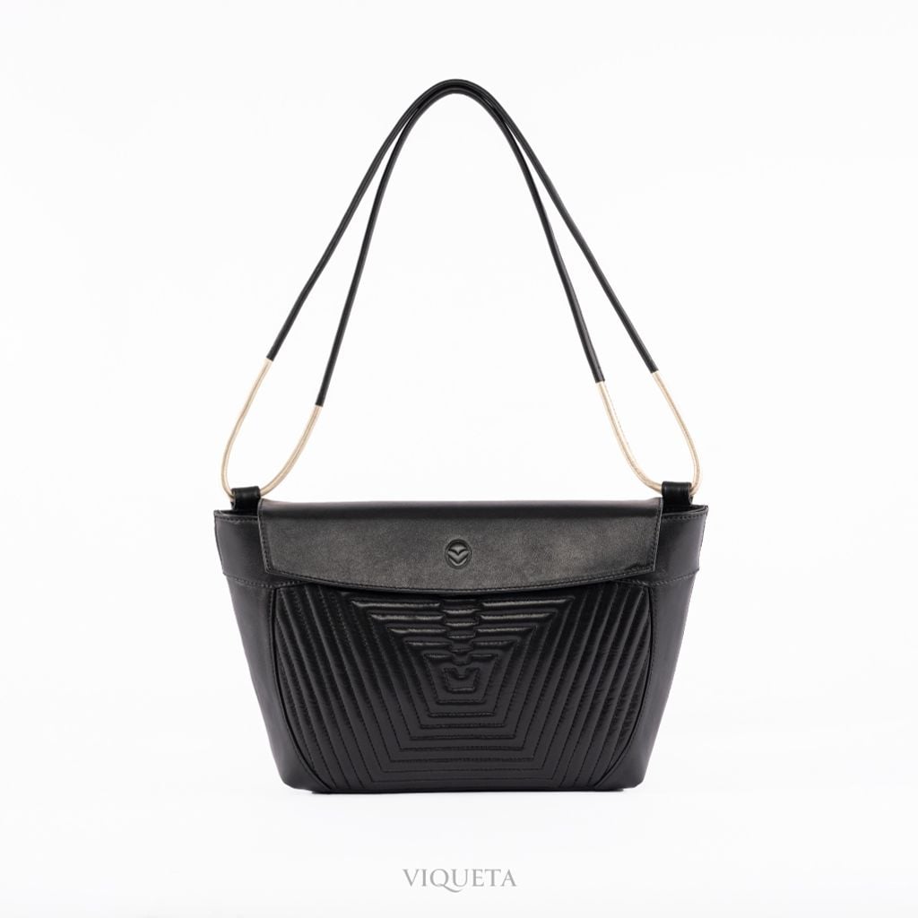 CLOUD V3 MEDIUM-BLACK