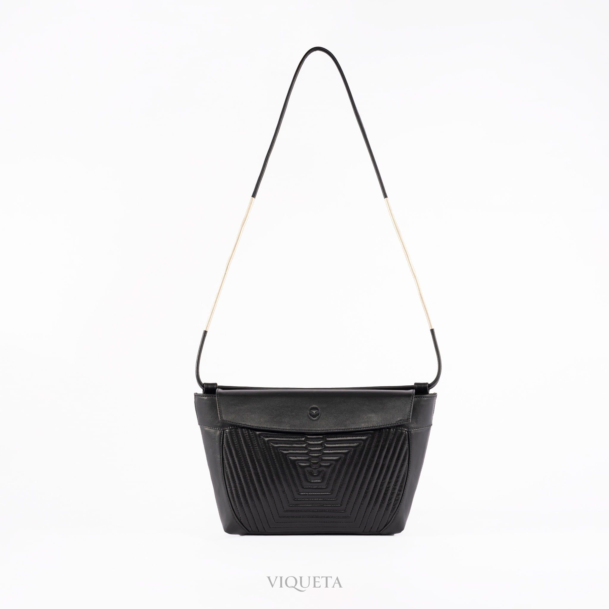 CLOUD V3 MEDIUM-BLACK