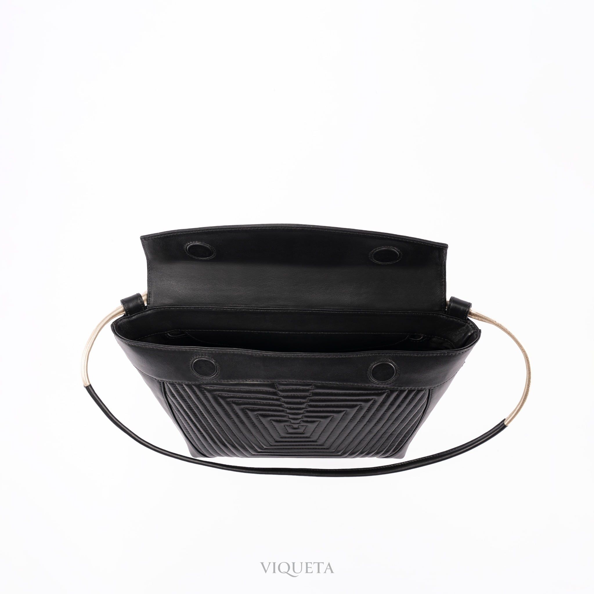CLOUD V3 MEDIUM-BLACK