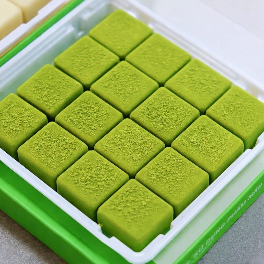MATCHA CHOCOLATE