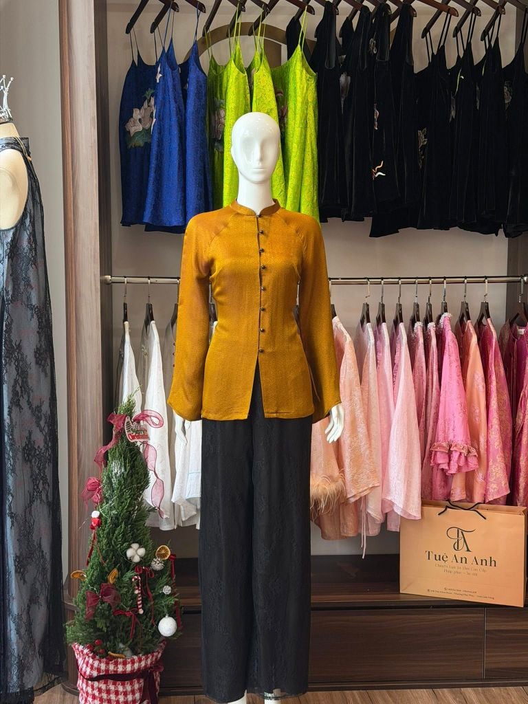 Bộ nâu vàng nút ngọc