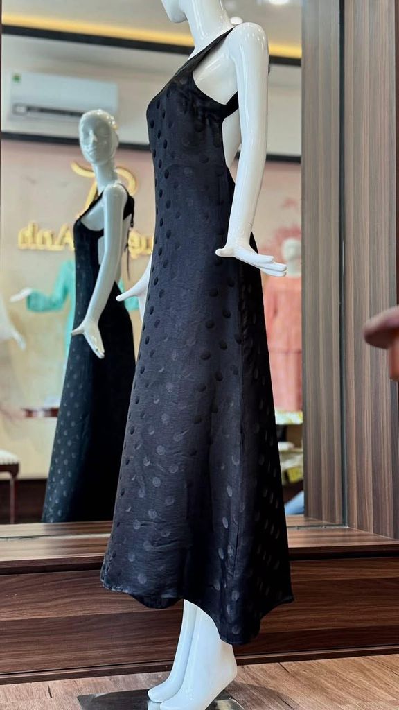 Đầm lụa thiết kế