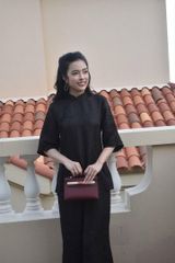 PP đen tay ngắn