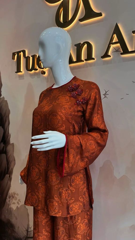PP nâu cam cúc đỏ