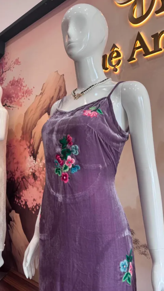 Đầm nhung hai dây tím