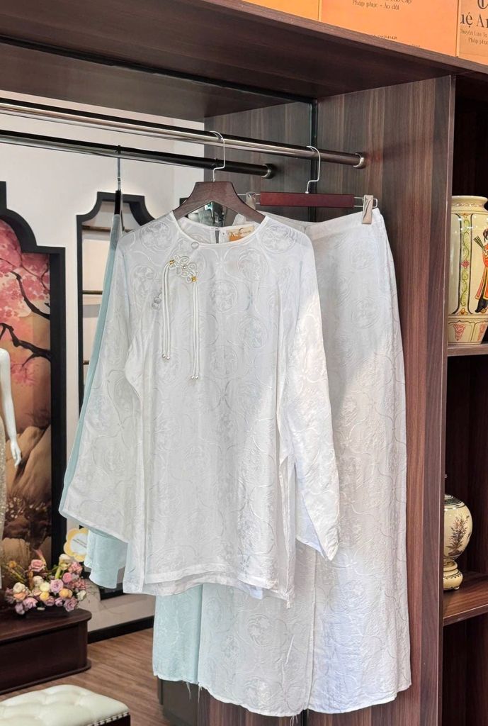 Pháp Phục Trắng Nút Trường Thọ