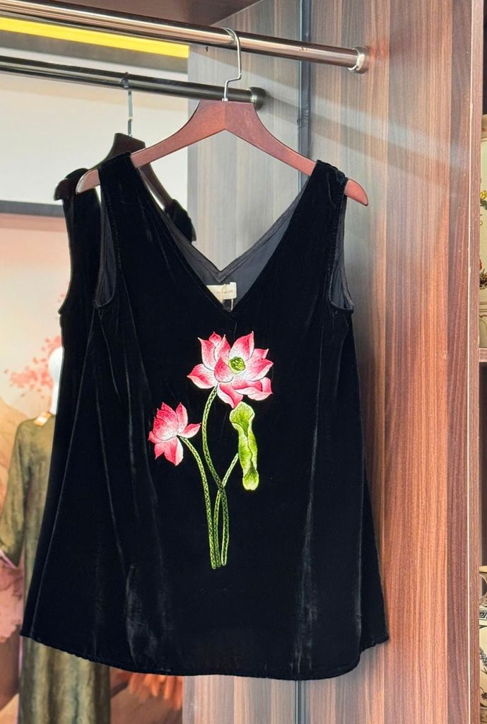 Áo Nhung Thêu Họa Tiết