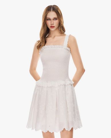  GIGI - Đầm hai dây mini cổ vuông phối ren 