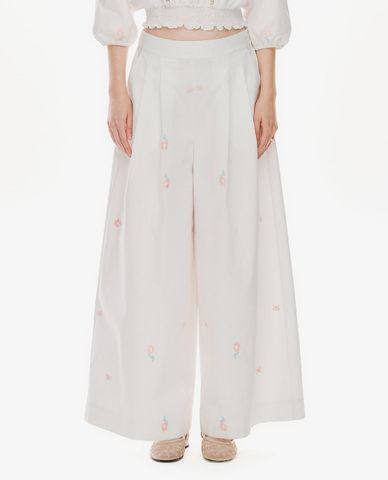  GIGI - Quần nữ ống rộng xếp li thêu hoa 