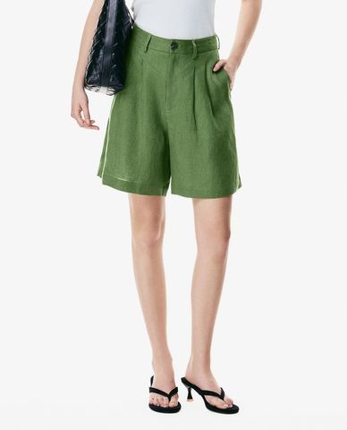  GIGI - Quần shorts nữ ống rộng cạp cao xếp li 