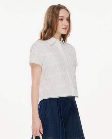  GIGI - Áo sơ mi nữ cổ bẻ tay ngắn dập ly viền ren 