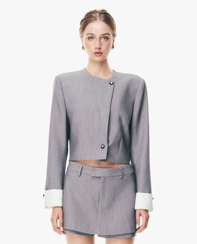  GIGI - Áo khoác croptop nữ tay dài phối nút lệch 