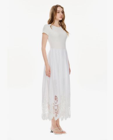  GIGI - Đầm midi cổ tròn tay ngắn phối ren 