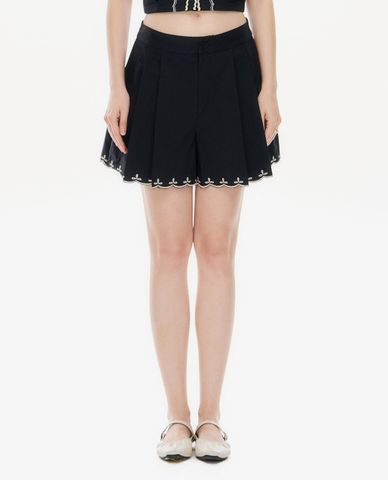  GIGI - Quần short nữ giả váy xếp li phối viền 