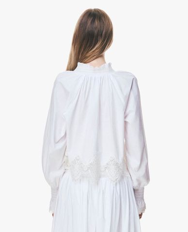  GIGI - Áo kiểu nữ cổ V tay phồng phối viền ren 