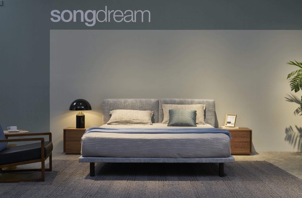 G05K – Giường nỉ, chân gỗ sồi nhập khẩu