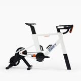  ZWIFT RIDE BIKE cùng KICK CORE 2 