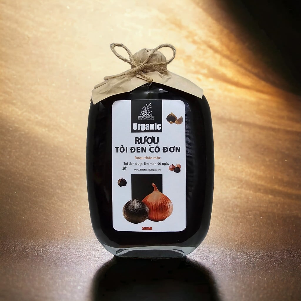 Tỏi đen lý sơn lên men 90 ngày ngâm rượu - Dalat Cordyceps - 500ml