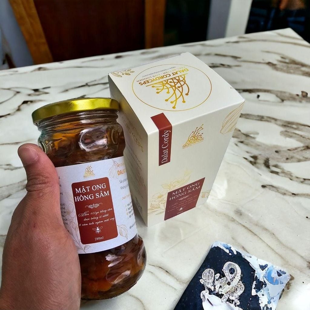Mật ong ngâm với hồng sâm, Dalat Cordyceps
