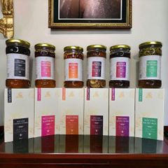 Mật ong ngâm đông trùnġ hạ thảo, kỷ tử đỏ, táo đỏ - Hộp cao cấp