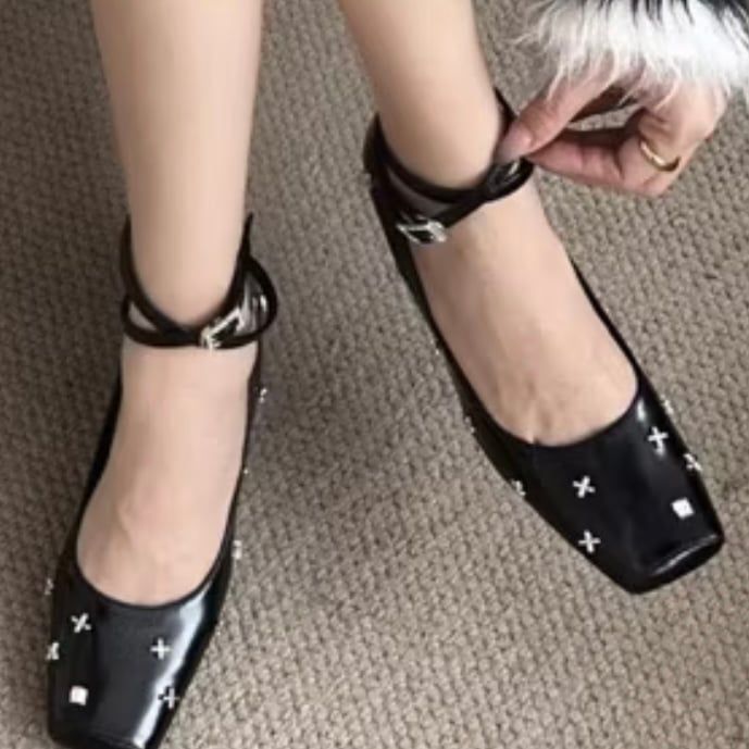  Giày đen bạc G26 HG002615 