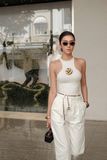  ÁO TRẮNG SỌC VÀNG THUN SÁT NÁCH + HOA VÀNG.   Golden Chain Knit Halter – A115419 