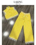  ÁO SƠ MI VÀNG TAY NGẮN VIỀN REN DAISY A11515 