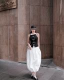  Black Swan Pearl Top ÁO ĐEN CỔ TRẮNG S706A2 