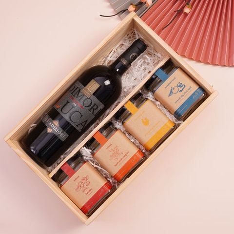 Hộp Quà Tết Phúc Lộc 3 – Hộp quà Tết hoa mai tinh tế