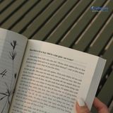  Sách - Phía Cuối Con Đường, Hoa Đang Nở 