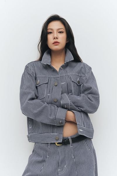 ÁO KHOÁC JEAN NỮ PLEAT STRIPED