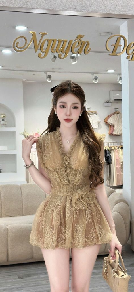 Đầm ren hoa ánh kim dáng xòe (V08)