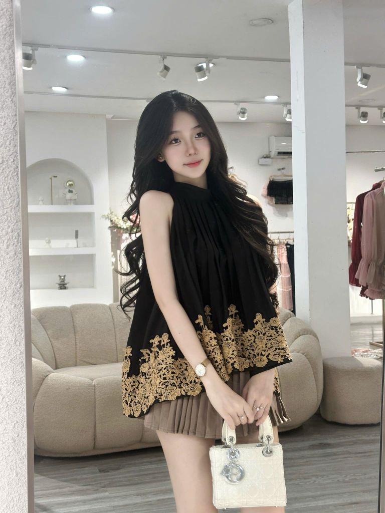 Áo cổ tròn Freesize Ren Hoa Cổ Điển (T25)