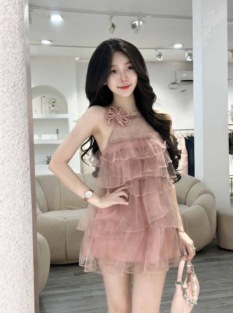 Đầm Cổ Yếm Phối Lưới Bèo Tầng (T31)