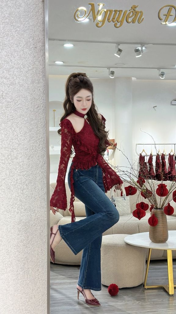 Áo Ren Cổ Yếm Khoét Vai Tay Dài Bèo Tà (L78)