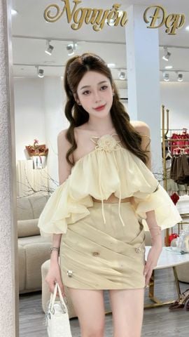 Set Áo Trễ Vai Bèo Hoa Phối Chân Váy Ôm (O56)