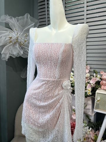 Đầm ren lưới nhún tà đính hoa