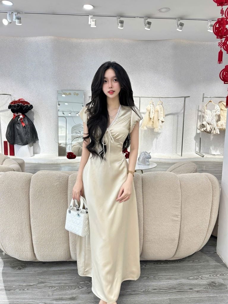 Đầm lụa cổ V tay phồng đính nơ (P24)