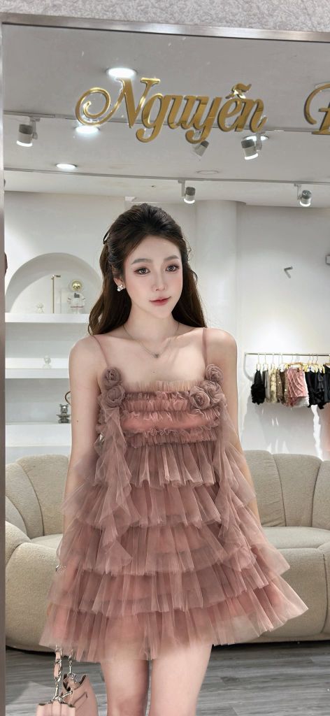 Đầm babydoll hai dây phối hoa hồng (T47)