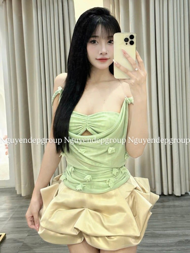 set áo 2s cổ đổ kèm quây phối hoa (e74)