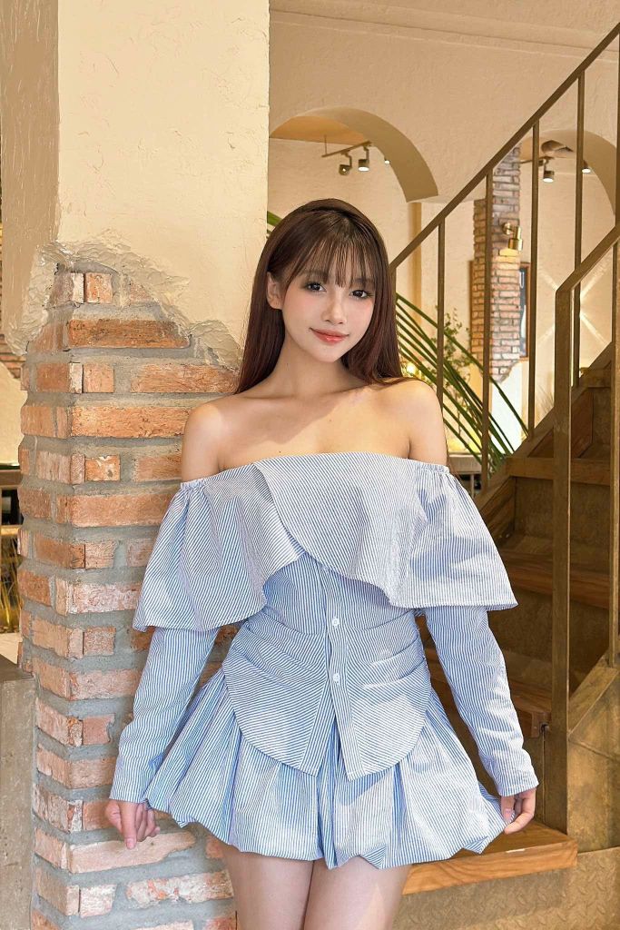 Set bẹt vai sơmi sọc kèm chân váy (C07)